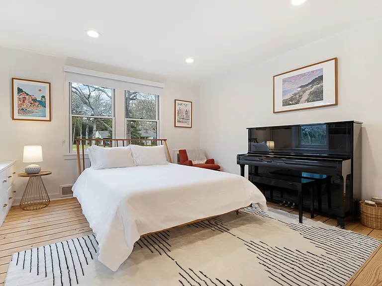 60 Aspatuck Rd — Photo 17