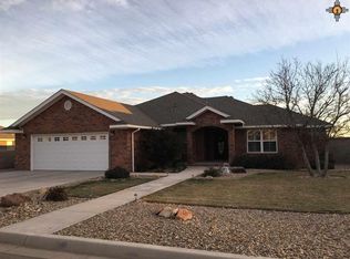 1358 Oakwood Cir, Portales, NM 88130