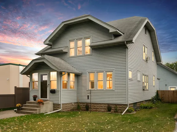 121 6th Ave S, South Saint Paul, MN 55075