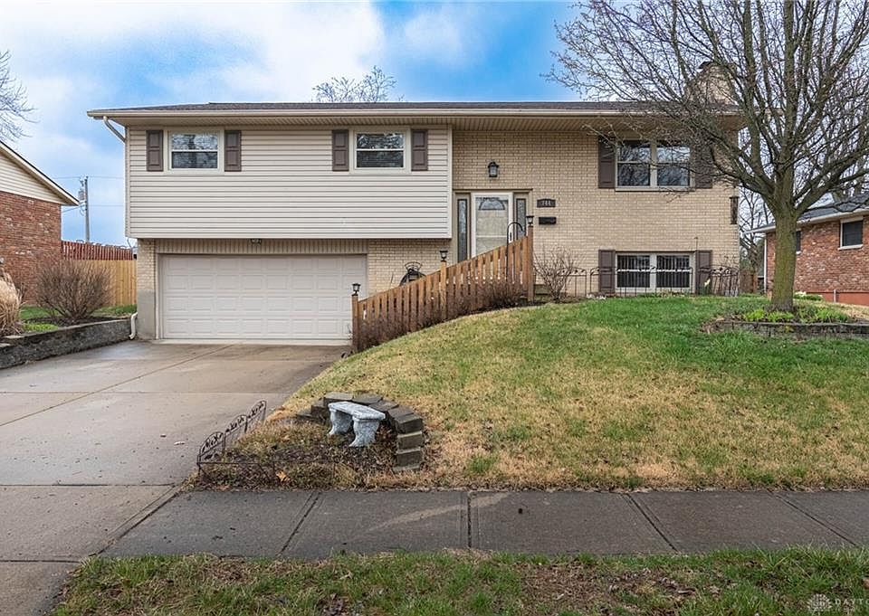 1st image of 744 Burnside Dr