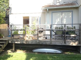 980 Magnolia Ave APT B, Martinez, CA 94553