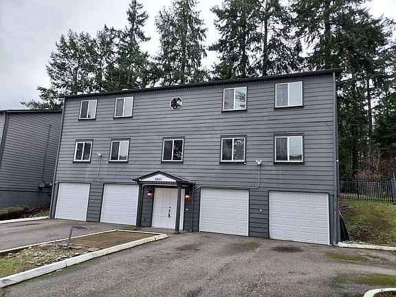 2nd image of 1801 S Woodland Glen Dr APT A