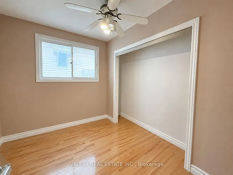 1102 Langlois Ave — Photo 12