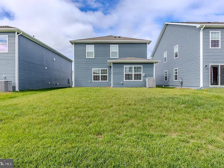 110 Charing Cross Dr — Photo 28