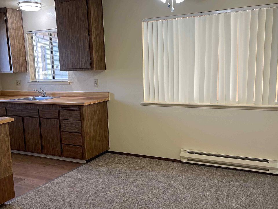 2nd image of 332 Brosnan Ct