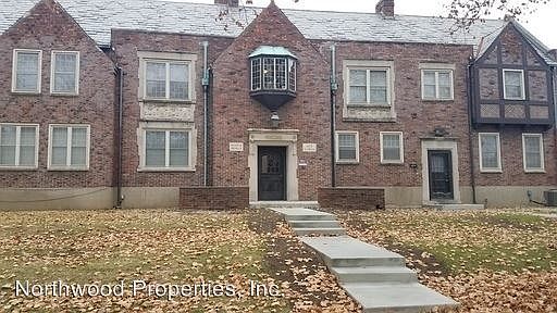 1st image of 602 E Town St APT 01