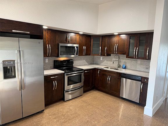 5th image of 12305 SW 115th Ter