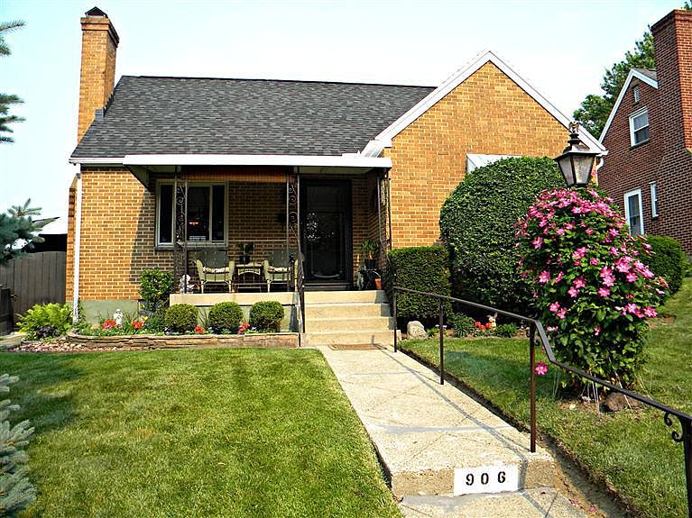 1st image of 906 Wellmeier Ave