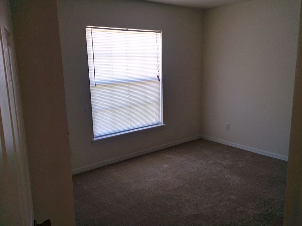 1st image of 1522 Sarus Ave