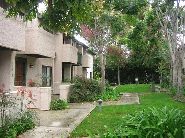 Walking up toward the townhouse