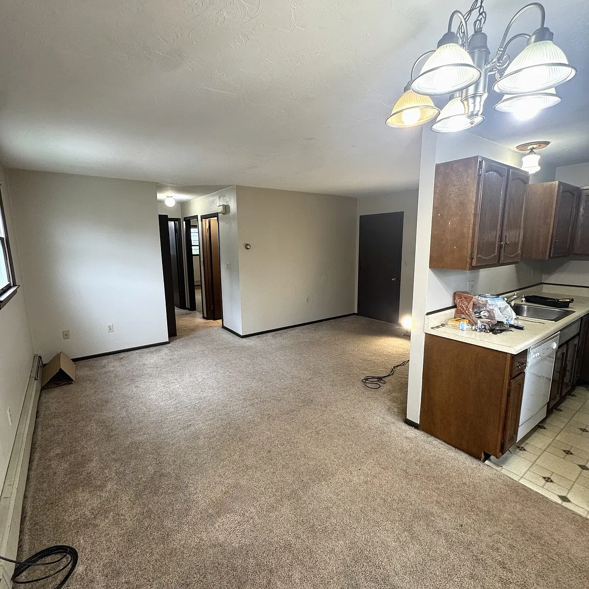 2 bed, 850 sqft, $1,050 — Photo 3