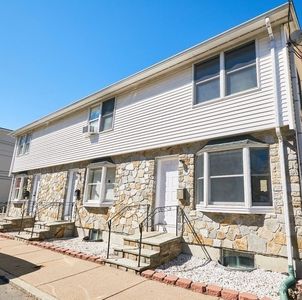 23 Plainfield St #23, Jamaica Plain, MA, 02130