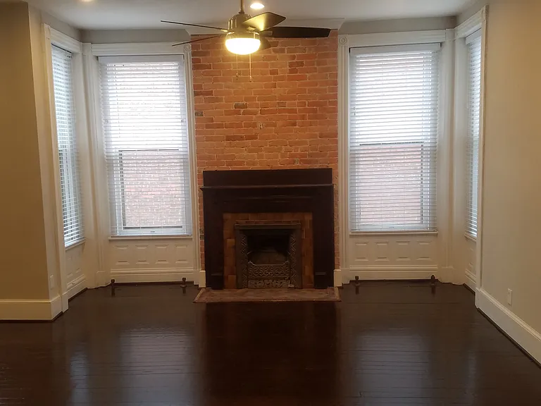 422 Pembroke Ave #4 — Photo 5