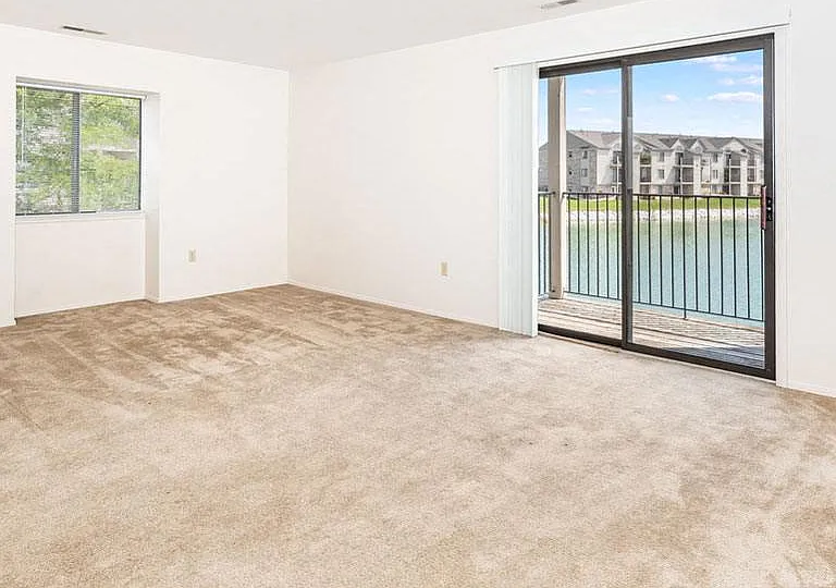 Oak Shores Apartments — Photo 5