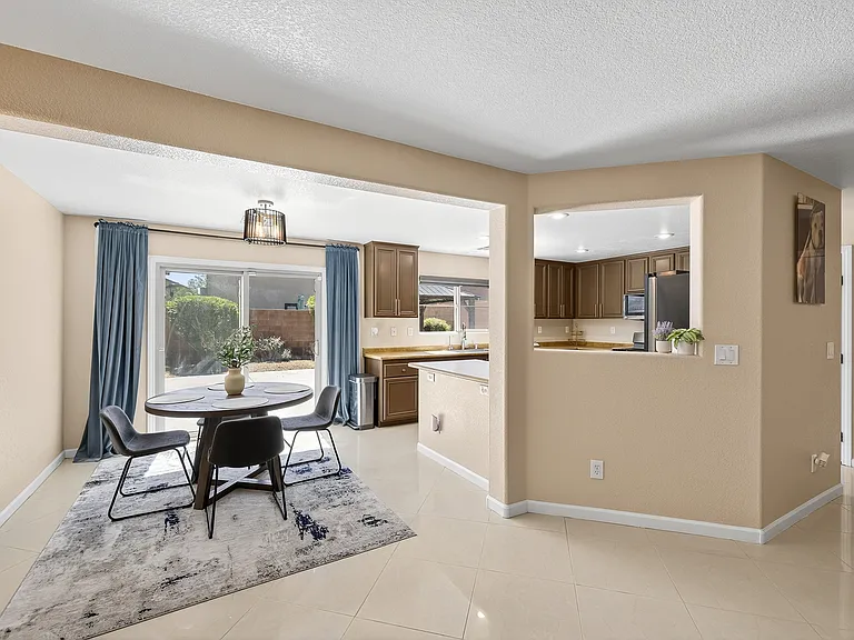 10847 Iona Island Ave — Photo 12