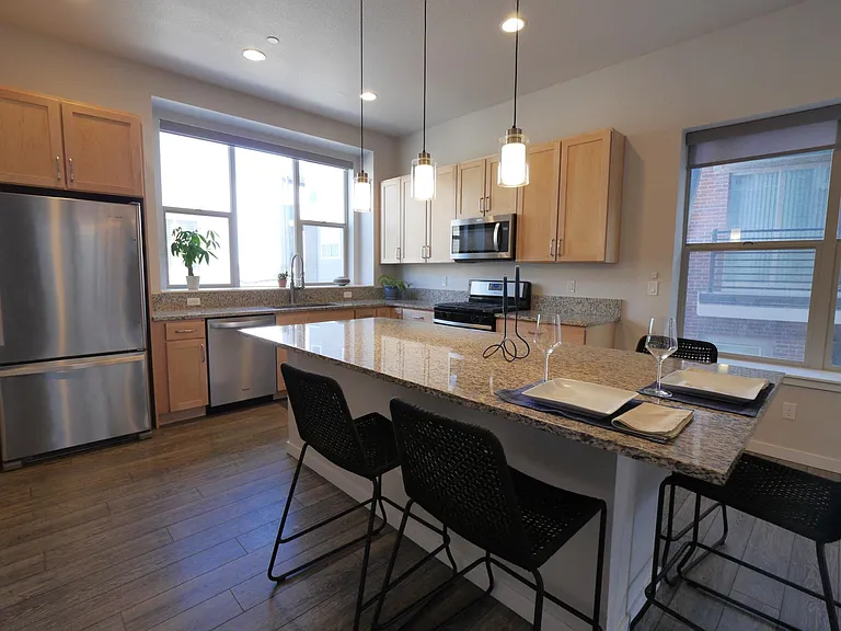 428 Paintbrush Ln — Photo 3