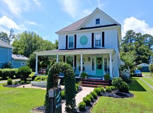 17248 Main St, Painter, VA 23420