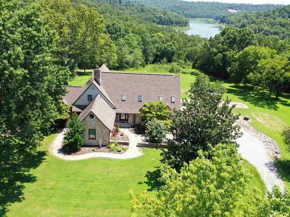 1046 Slick Rock Rd, Mountain Home, AR 72653