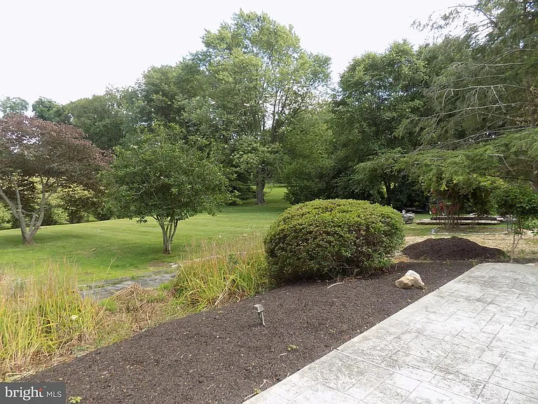 313 Glenville Rd — Photo 76