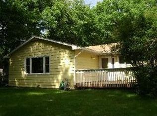 515 N River Rd, McHenry, IL 60051