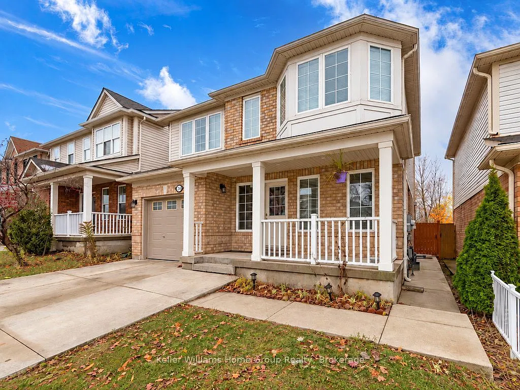 3 bed, $2,700 — Photo 2