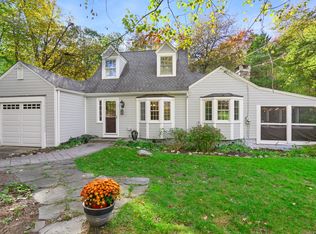 477 Newtown Tpke, Redding, CT 06896