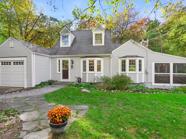 477 Newtown Turnpike, Redding, CT 06896