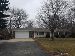 1410 Sudeenew Dr, Johnsburg, IL 60051