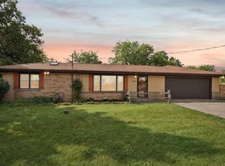 2285 N 166th St, Brookfield, WI 53005