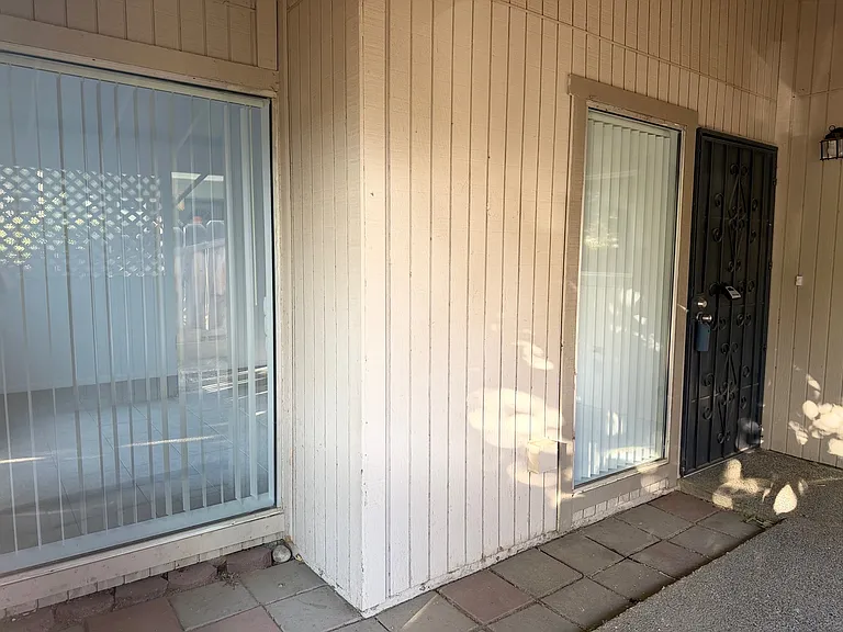 665 S Coalinga St — Photo 3