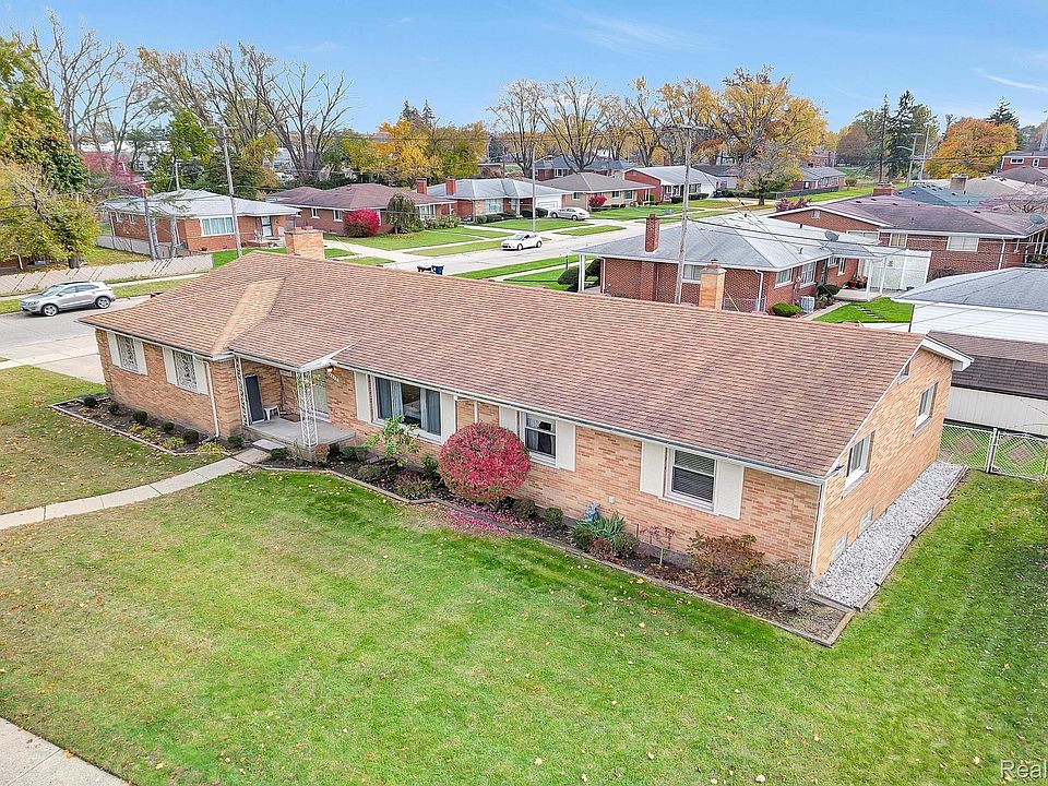 1st image of 24517 Westgate Dr