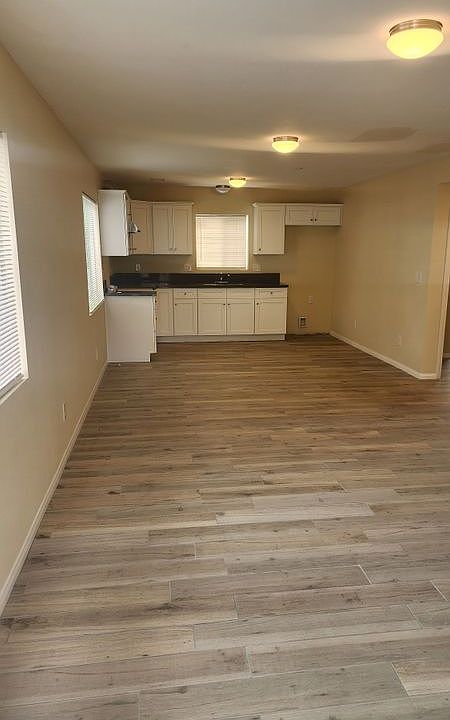 2nd image of 1043 W 107th St #1