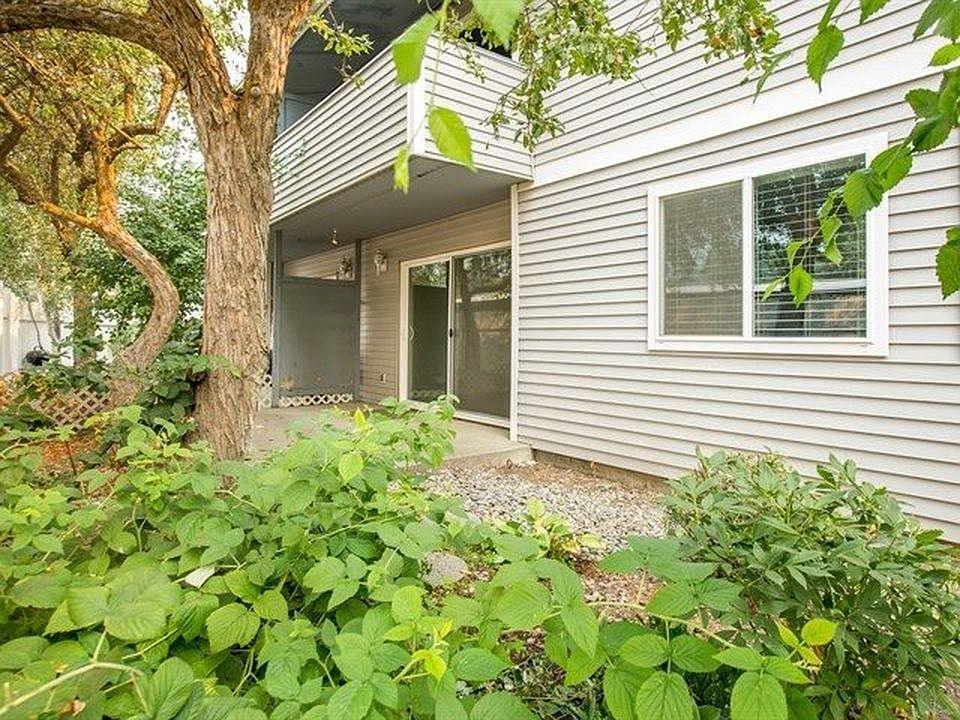 1st image of 4026 S Regal St APT 101