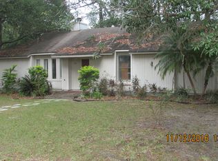 1621 W Hammock Cir, Jacksonville, FL 32225