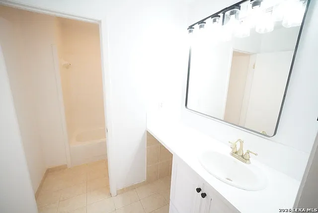 7926 Broadway #102 — Photo 7