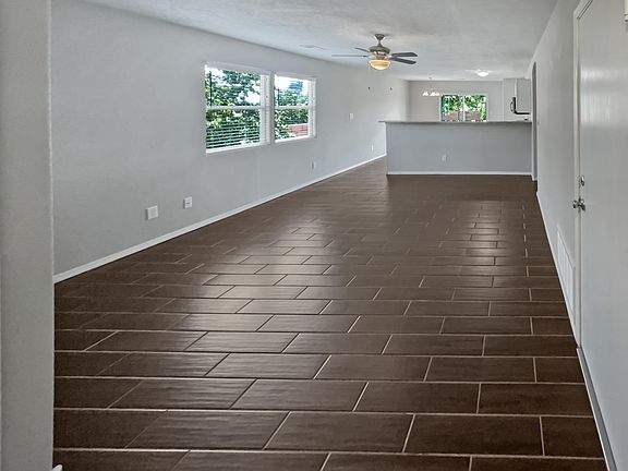4th image of 10931 Zafiro St NW