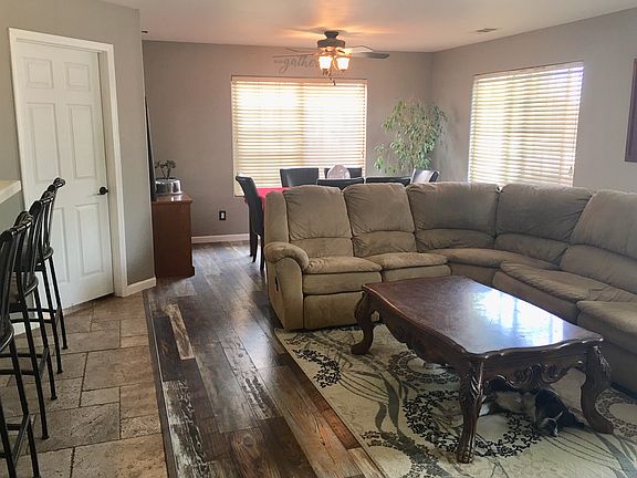 2nd image of 315 Ladrillos Way