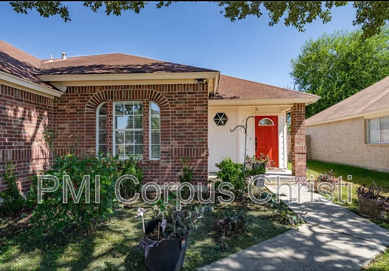 7806 Jim Wells Dr — Photo 2