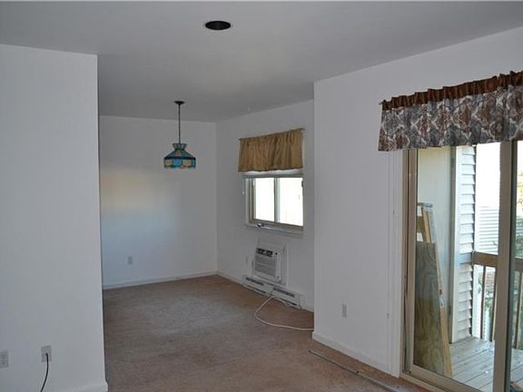 5th image of 2205 Village Dr
