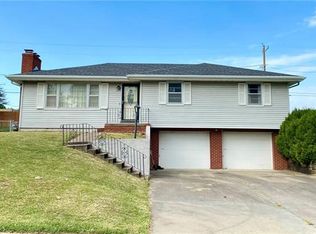 3413 Linda Ln, Saint Joseph, MO 64506