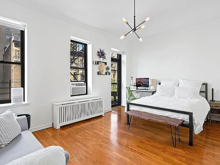 334 W 89th St #3 — Photo 6