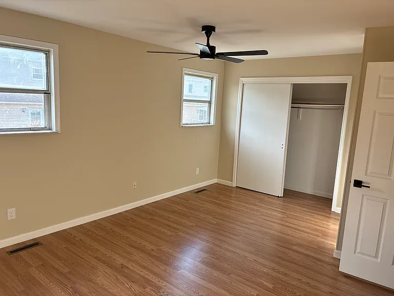 20 Lincoln Pl — Photo 17
