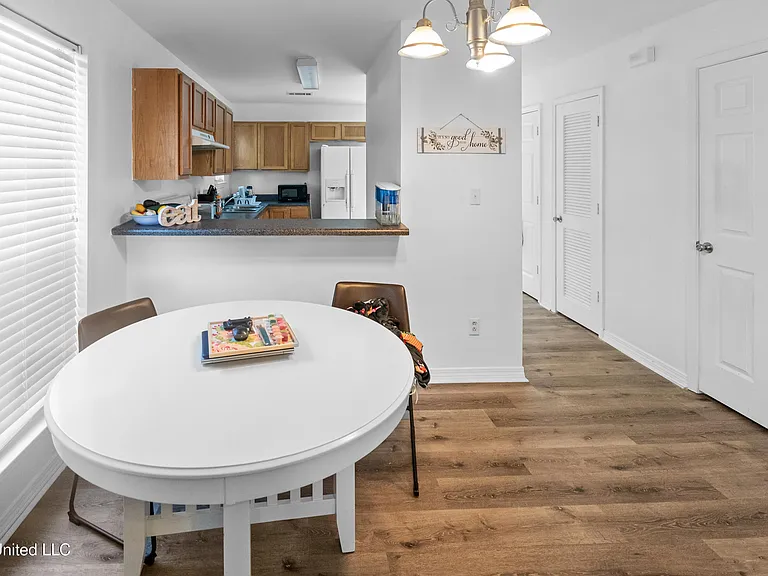 259 Benachi Ave #B — Photo 4