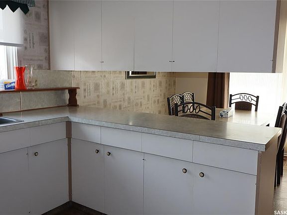5th image of 32 Kasper Cres