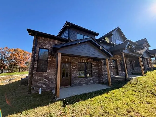 102 Nichali Dr