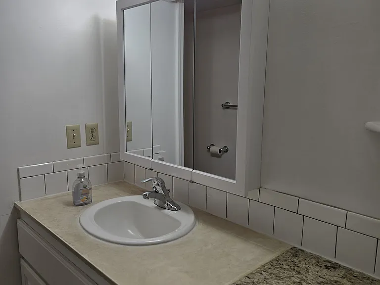 4720 W Franklin Rd #B — Photo 12