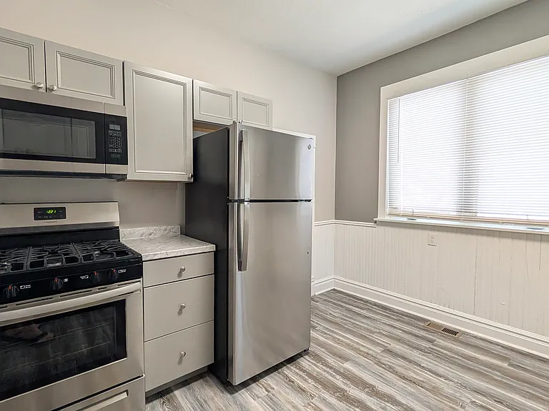 1016 W Cucharras St — Photo 18