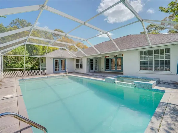 6255 Painted Leaf LN, NAPLES, FL 34116