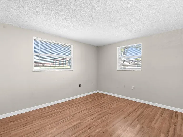 11902 Oceanside Dr — Photo 15