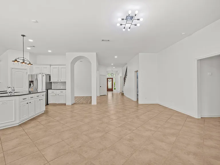 28410 Stonestead Dr — Photo 10